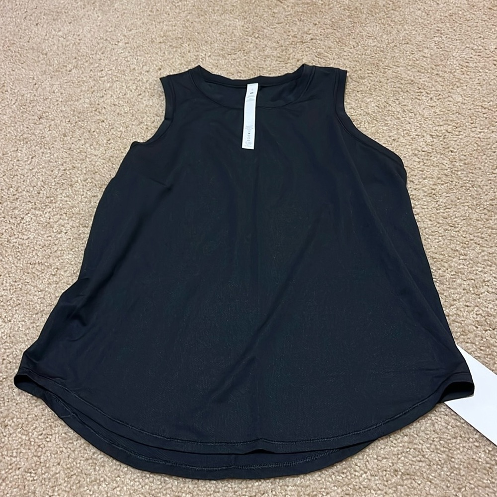 Lululemon High Neck Run and Train Tank Sz 8 NWT